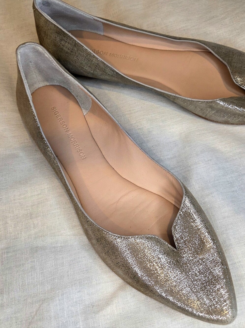 Sigerson Morrison Metallic Gold Leather Pointed Toe Flats Size 9.5B Vero Cuoio